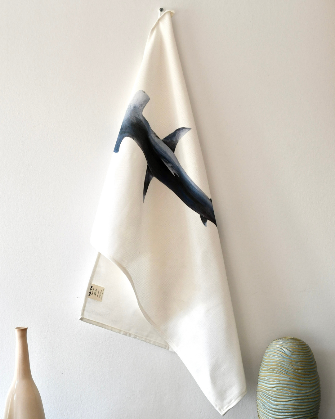 Torchon 100% coton : Le Requin Marteau